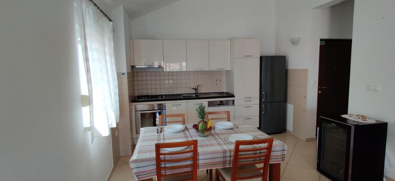 Apartment Dea Trogir Buitenkant foto