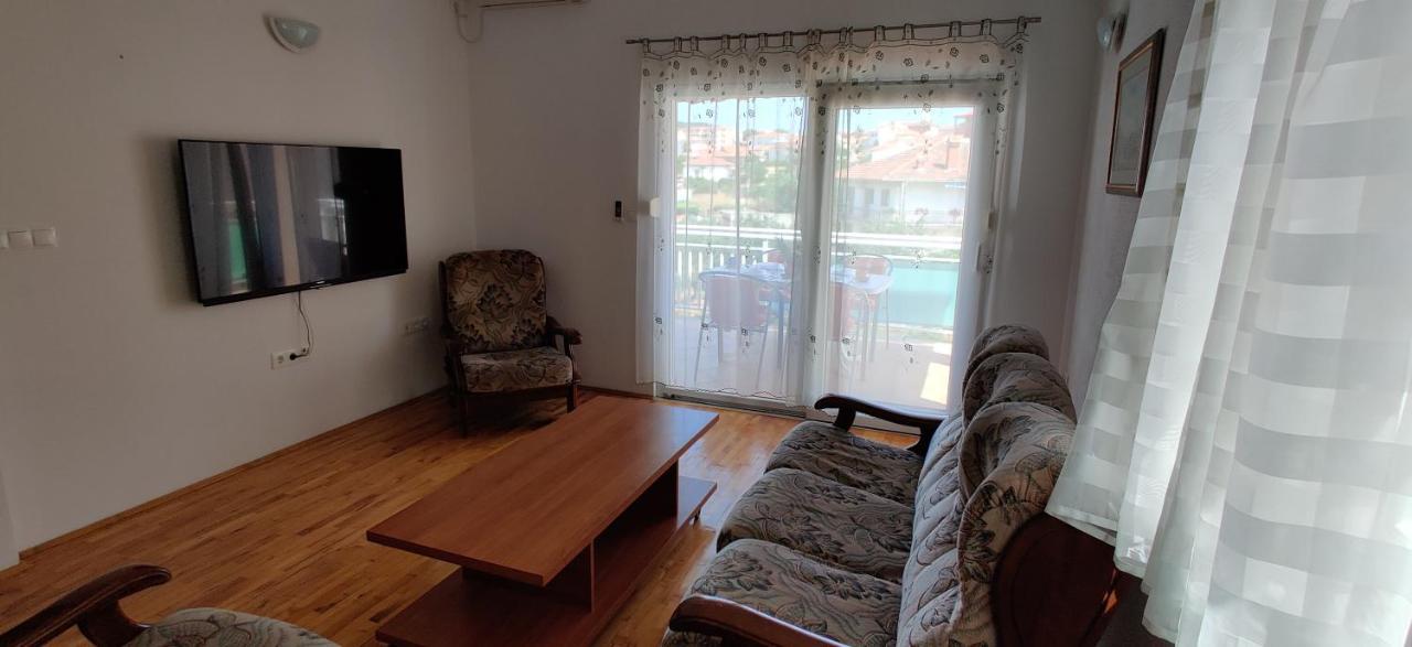 Apartment Dea Trogir Buitenkant foto