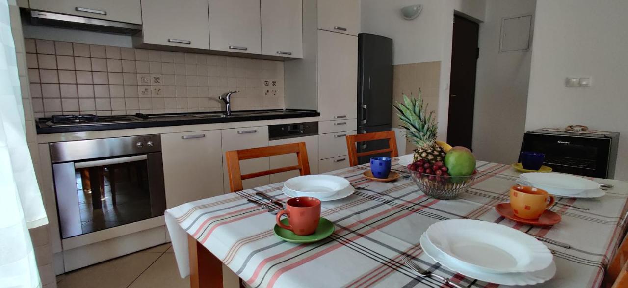 Apartment Dea Trogir Buitenkant foto